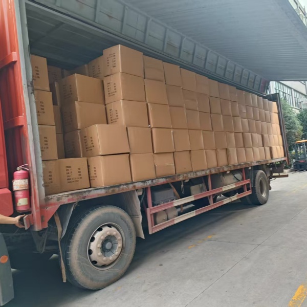Yiwu Kebon Healthcare सामरिक चिकित्सा किट शिपमेंट के साथ यूरोपीय बाजार में फैलता है