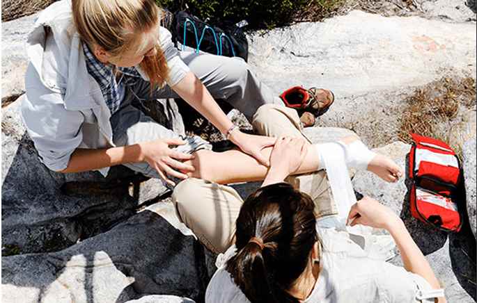 प्राथमिक चिकित्सा कक्षा क्यों लें? समय और पैसा बचाएं. वैयक्तिकृत, लचीली शिक्षा।