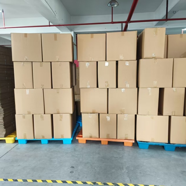 यह फिर से शिपिंग सीज़न है! यिवू केबोन हेल्थकेयर वैश्विक प्राथमिक चिकित्सा ऑर्डर को पूरा करने में व्यस्त है