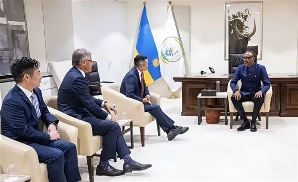 जैक मा अफ्रीका में दिखे, रवांडा के राष्ट्रपति से बातचीत की